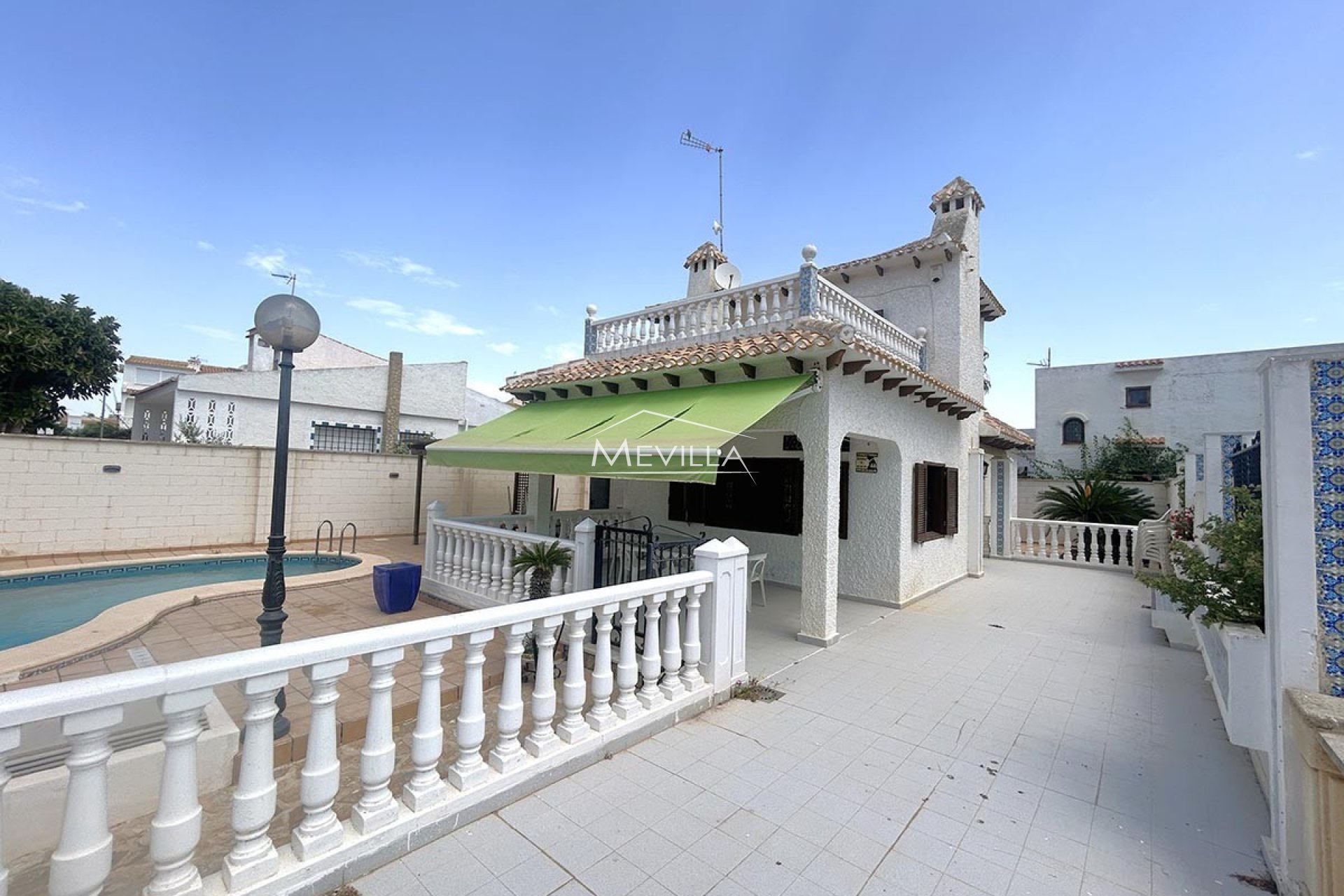Wederverkoop - Villa - Orihuela Costa - La Zenia