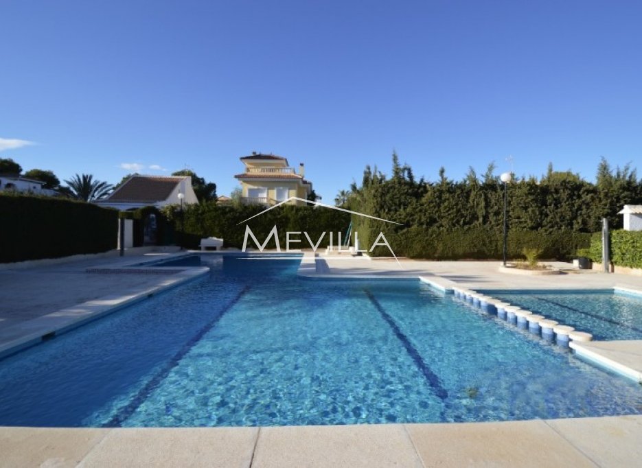 Wederverkoop - Villa - Orihuela Costa - La Zenia