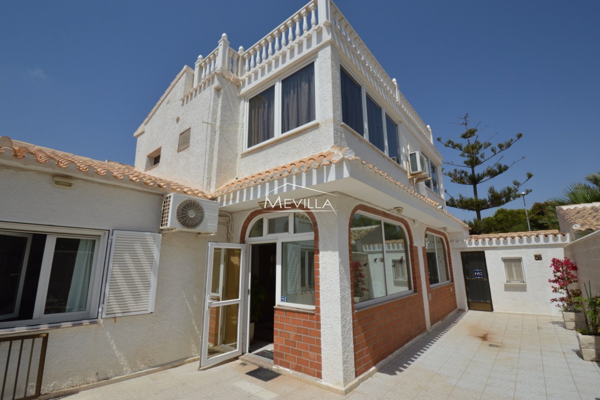 Wederverkoop - Villa - Orihuela Costa - La Zenia