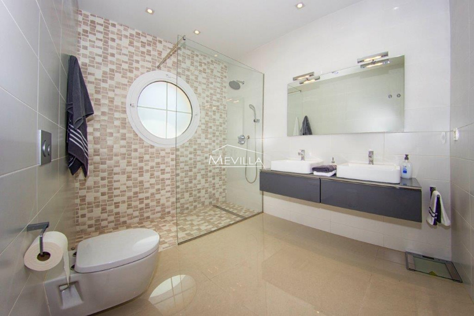 Wederverkoop - Villa - Orihuela Costa - Punta Prima