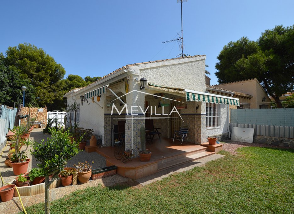 Wederverkoop - Villa - Orihuela Costa - Punta Prima