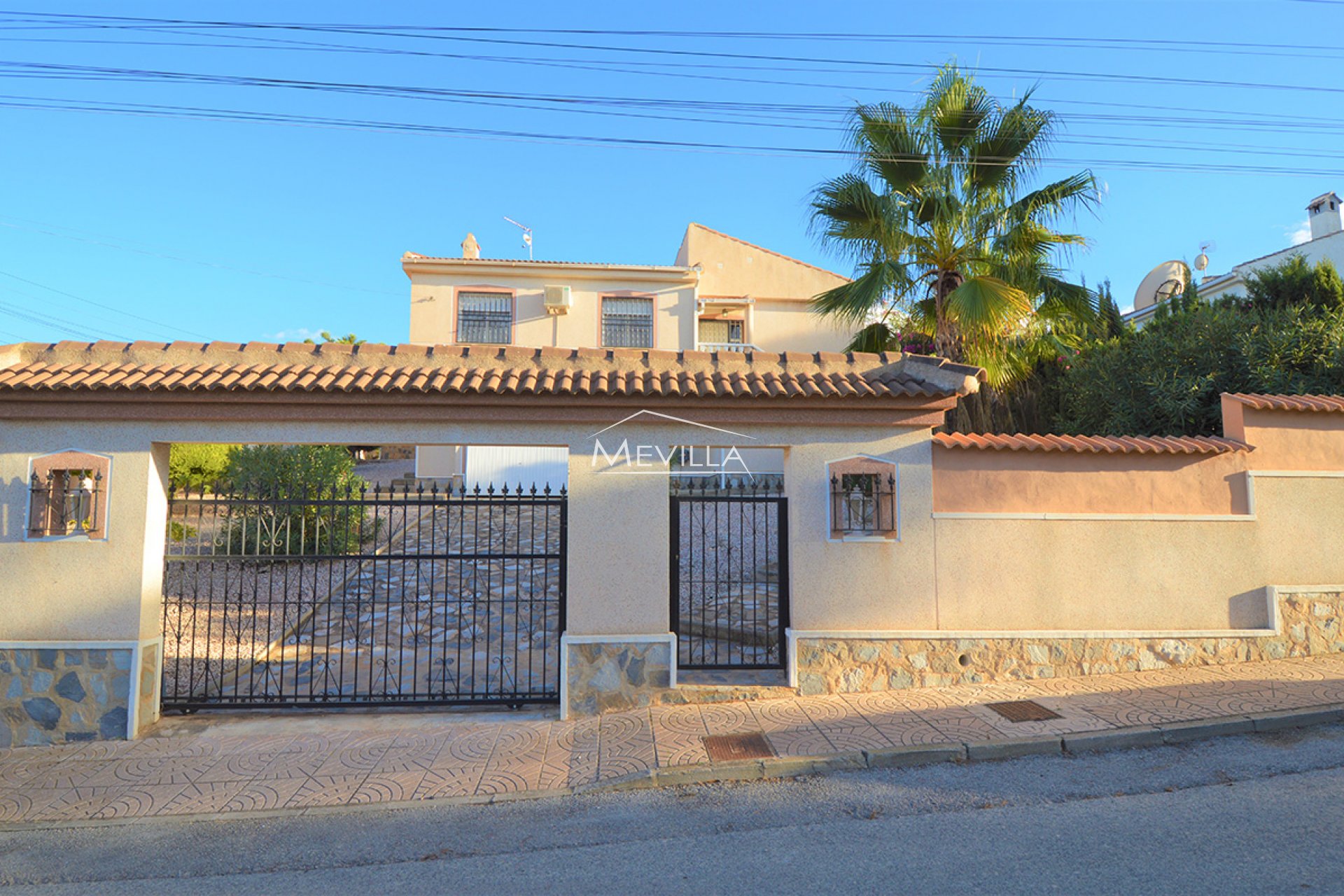 Wederverkoop - Villa - Orihuela Costa - Villamartin