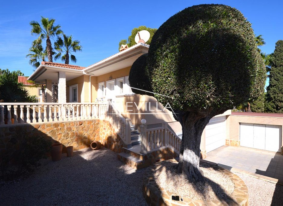 Wederverkoop - Villa - Orihuela Costa - Villamartin