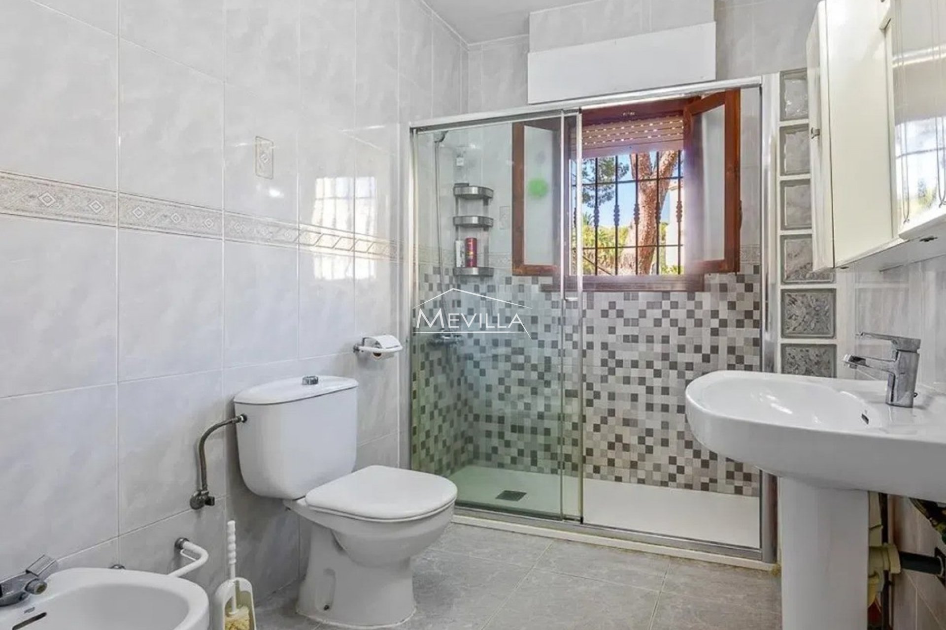 Wederverkoop - Villa - Orihuela Costa - Villamartin