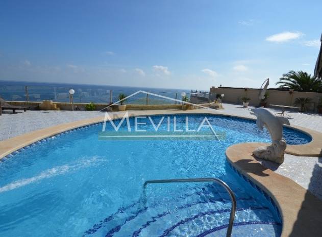 I våre villaer til salgs i Cabo Roig vil du oppdage en drøm balkong til Middelhavet