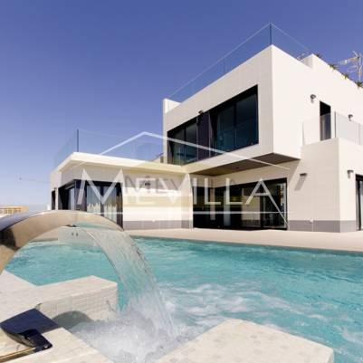 Wake up every morning with the spectacular views from our villas for sale in Orihuela Costa