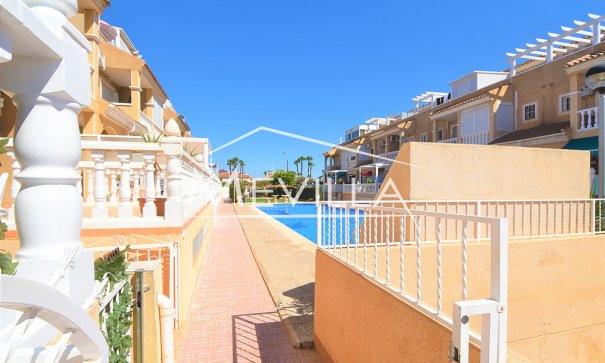 Resales - Villa - Orihuela Costa - Playa Flamenca