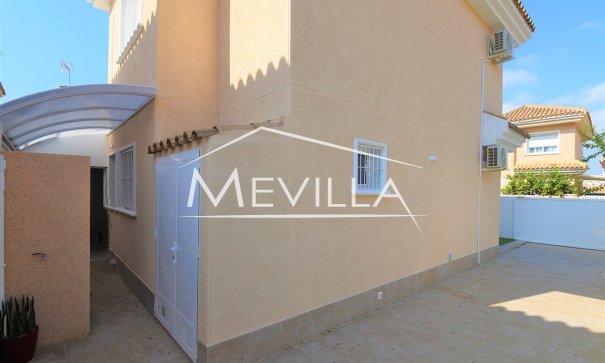 Reventas - Chalet / Villa - Torrevieja - Los Altos