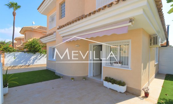 Reventas - Chalet / Villa - Torrevieja - Los Altos