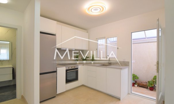 Reventas - Chalet / Villa - Torrevieja - Los Altos