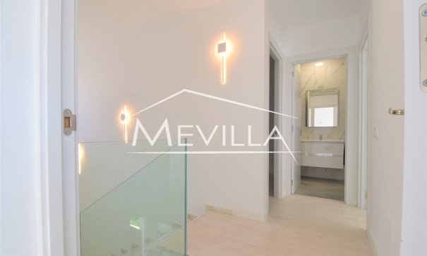 Reventas - Chalet / Villa - Torrevieja - Los Altos