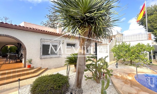 Resales - Villa - Orihuela Costa - La Zenia