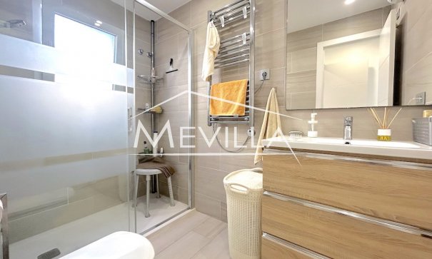 Reventas - Chalet / Villa - Orihuela Costa - La Zenia