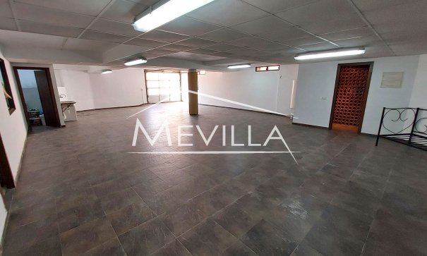 Reventas - Chalet / Villa - Orihuela Costa - La Zenia