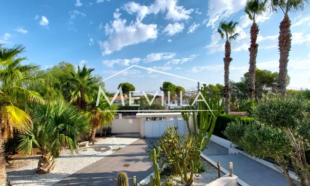 Resales - Villa - Torrevieja - Los Balcones