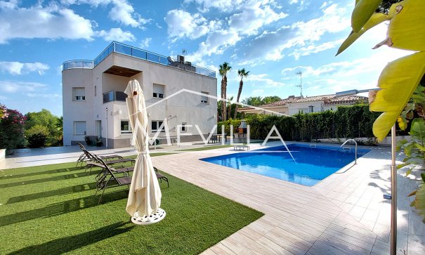 Reventas - Chalet / Villa - Torrevieja - Los Balcones