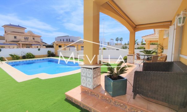 Resales - Villa - Orihuela Costa - La Zenia