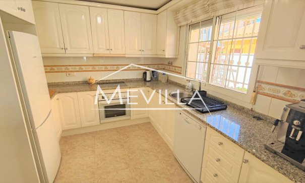 Salg (Resales) - Villa - Orihuela Costa - La Zenia