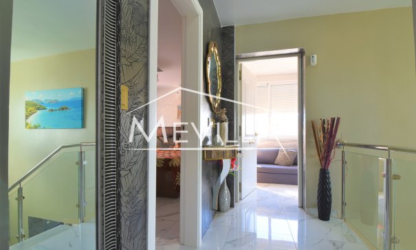 Reventas - Chalet / Villa - Torrevieja - Los Altos