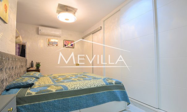 Reventas - Chalet / Villa - Torrevieja - Los Altos