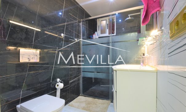 Reventas - Chalet / Villa - Torrevieja - Los Altos