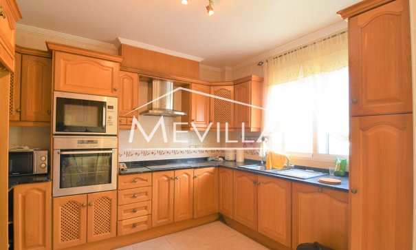 Salg (Resales) - Villa - Orihuela Costa - Villamartin