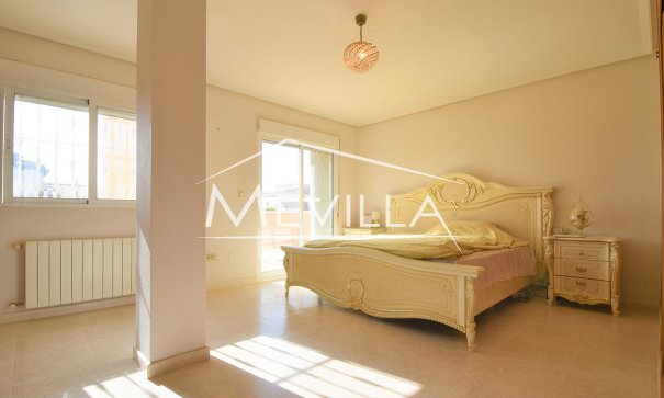 Salg (Resales) - Villa - Orihuela Costa - Villamartin