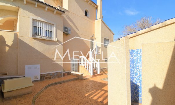 Salg (Resales) - Villa - Orihuela Costa - Villamartin