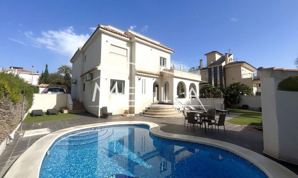 Resales - Villa - Orihuela Costa - La Zenia