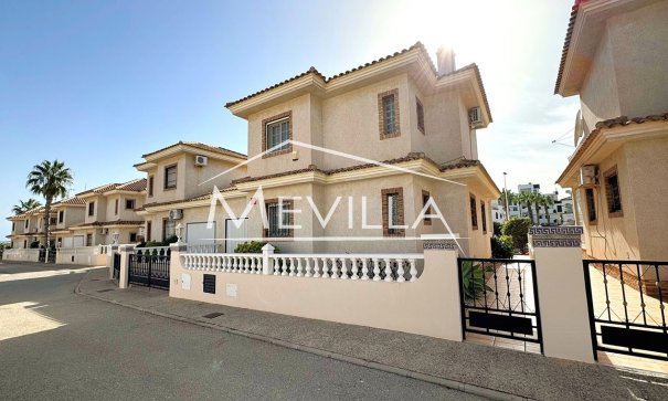 Resales - Villa - Orihuela Costa - Villamartin