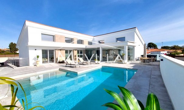 Перепродажа - Вилла - Ориуэла Коста - Campoamor