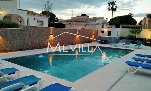 Resales - Villa - Orihuela Costa - La Zenia