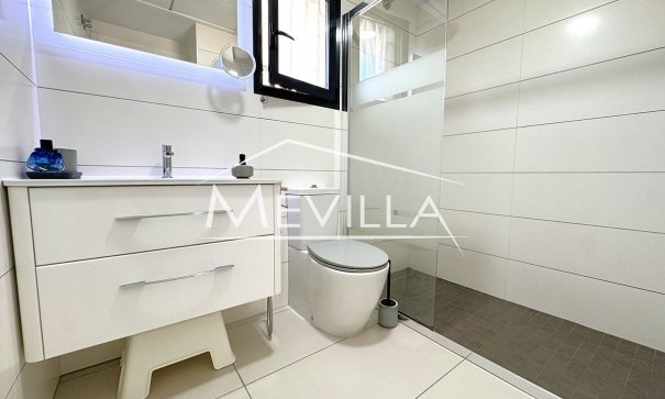 Salg (Resales) - Villa - Orihuela Costa - Lomas de Cabo Roig