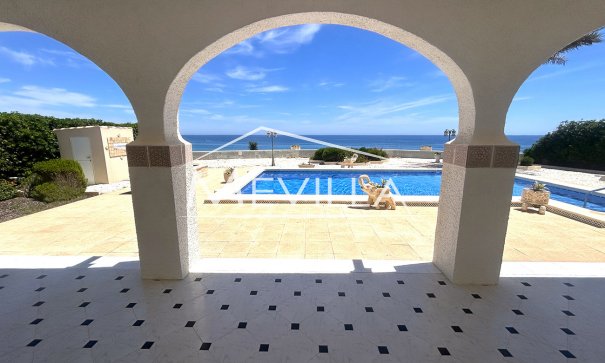 Frontlinjen - Villa - Orihuela Costa - Cabo Roig