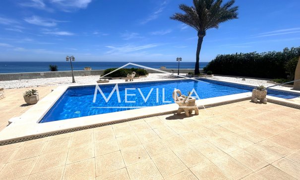 Frontlinjen - Villa - Orihuela Costa - Cabo Roig