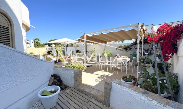 Reventas - Chalet / Villa - Orihuela Costa - La Zenia