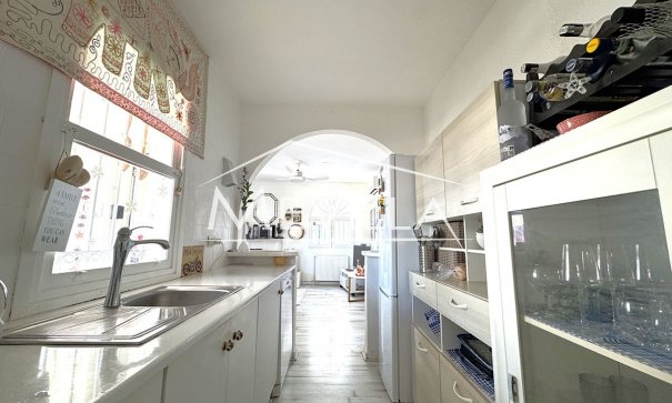 Reventas - Chalet / Villa - Orihuela Costa - La Zenia