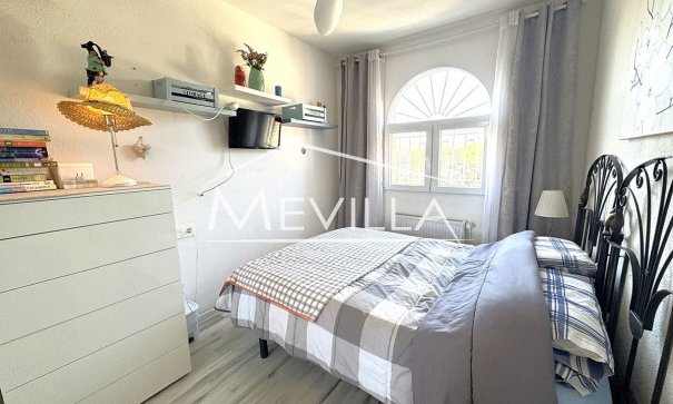Reventas - Chalet / Villa - Orihuela Costa - La Zenia