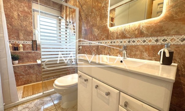 Reventas - Chalet / Villa - Orihuela Costa - La Zenia