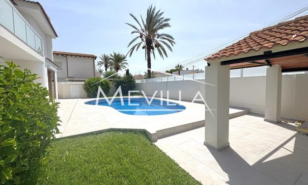 Reventas - Chalet / Villa - Orihuela Costa - Cabo Roig