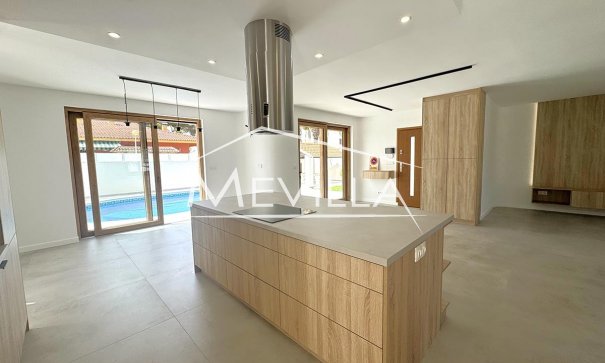 Reventas - Chalet / Villa - Orihuela Costa - Cabo Roig