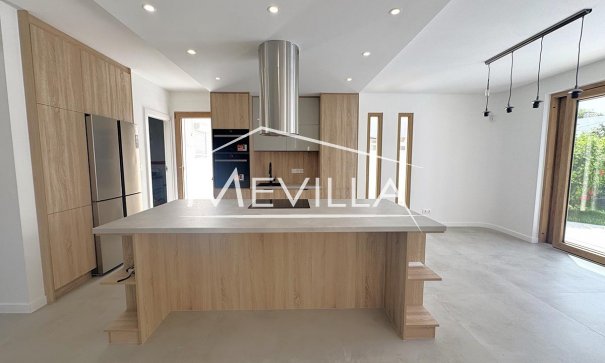 Reventas - Chalet / Villa - Orihuela Costa - Cabo Roig