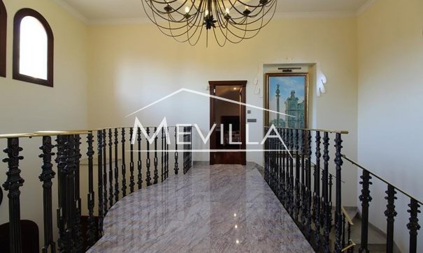 Reventas - Chalet / Villa - Orihuela Costa - Campoamor