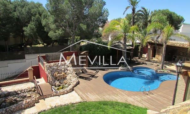 Reventas - Chalet / Villa - Orihuela Costa - Campoamor
