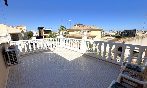 Wederverkoop - Villa - Orihuela Costa - La Zenia