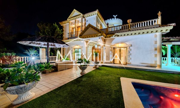 Salg (Resales) - Villa - Orihuela Costa - Campoamor