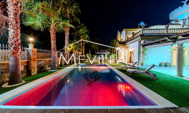 Salg (Resales) - Villa - Orihuela Costa - Campoamor