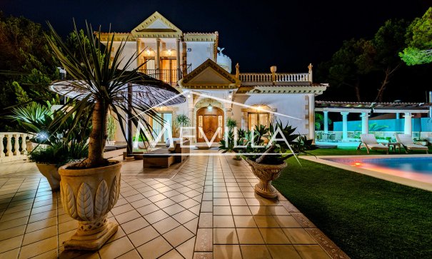 Salg (Resales) - Villa - Orihuela Costa - Campoamor