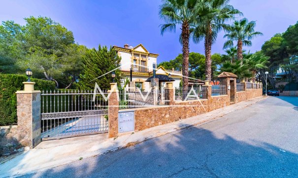 Salg (Resales) - Villa - Orihuela Costa - Campoamor