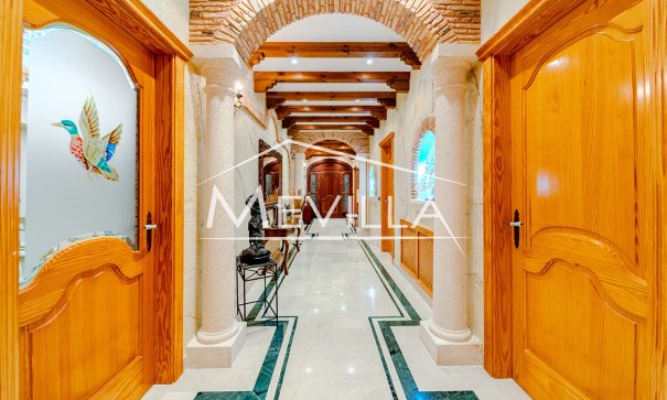 Salg (Resales) - Villa - Orihuela Costa - Campoamor